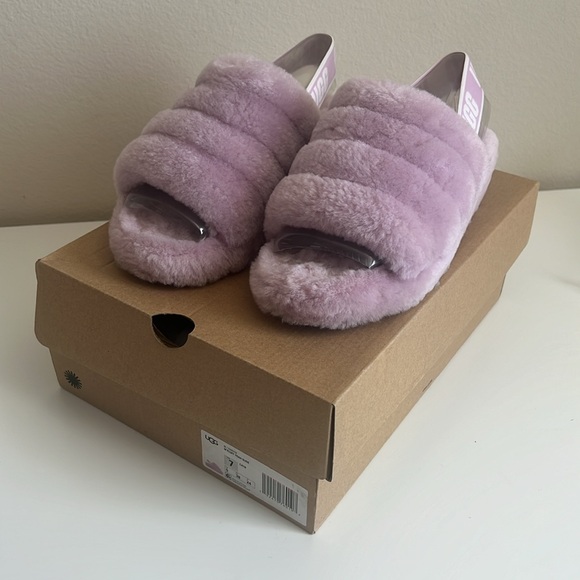 UGG® Fluff Yeah Slide Seashell Pink Size 7 w/ original box - Picture 3 of 7